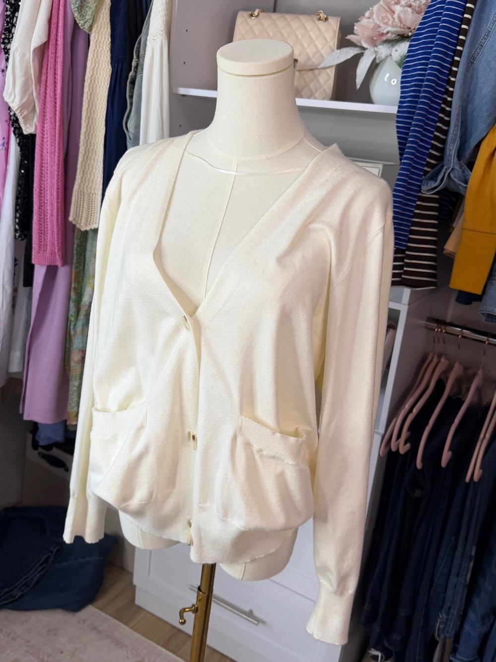 Time and Tru Cream Lightweight V-Neck Button Cardigan